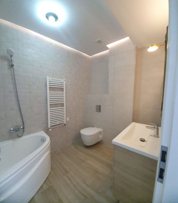 Spatiu birou 42 mp + terasa 18 mp, bloc boutique | Calea Calarasi