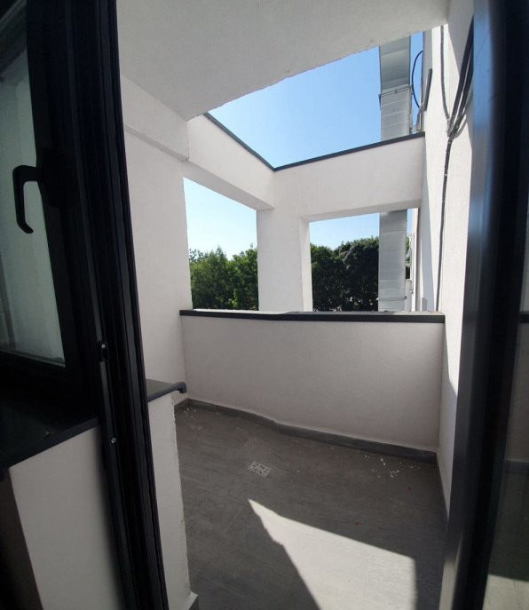 Birou cu 2 camere + terasa si balcon, bloc boutique | Calea Calarasi