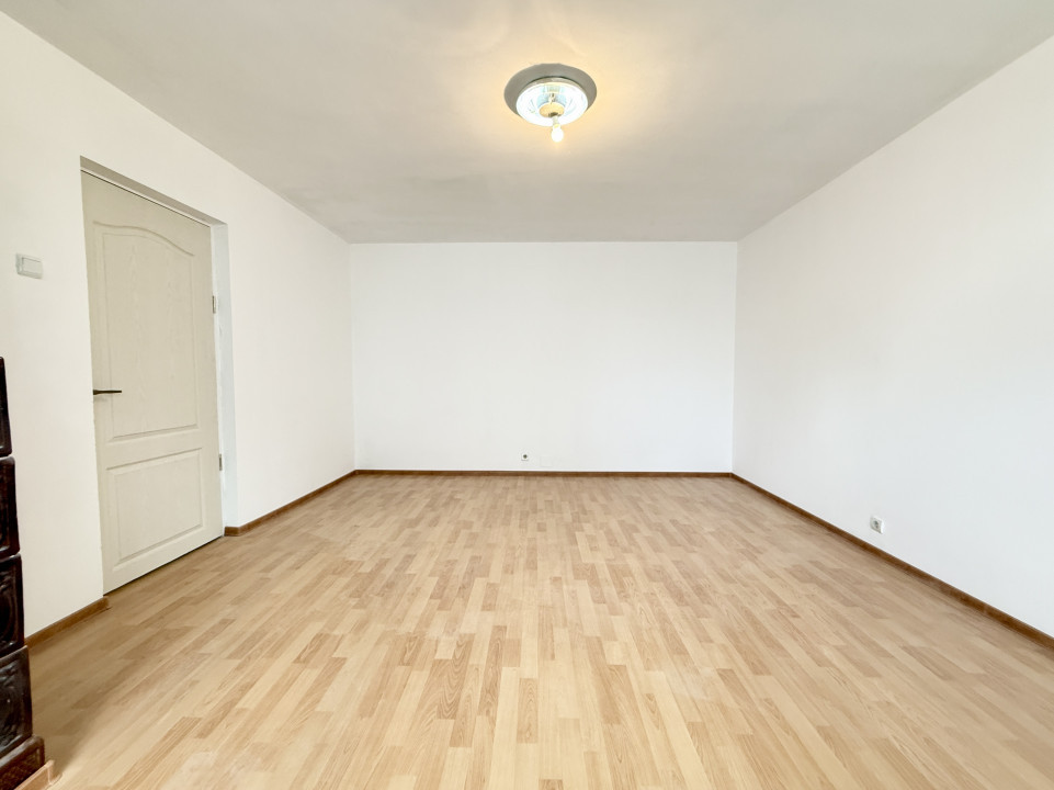 REZERVAT | Garsonieră spațioasă, renovabilă, 41 mp