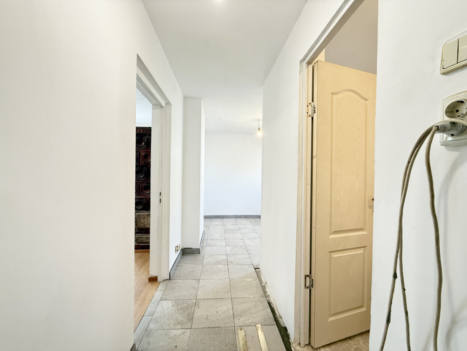 REZERVAT | Garsonieră spațioasă, renovabilă, 41 mp