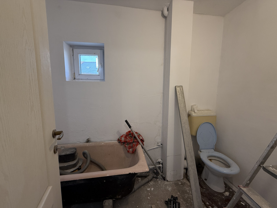 REZERVAT | Garsonieră spațioasă, renovabilă, 41 mp