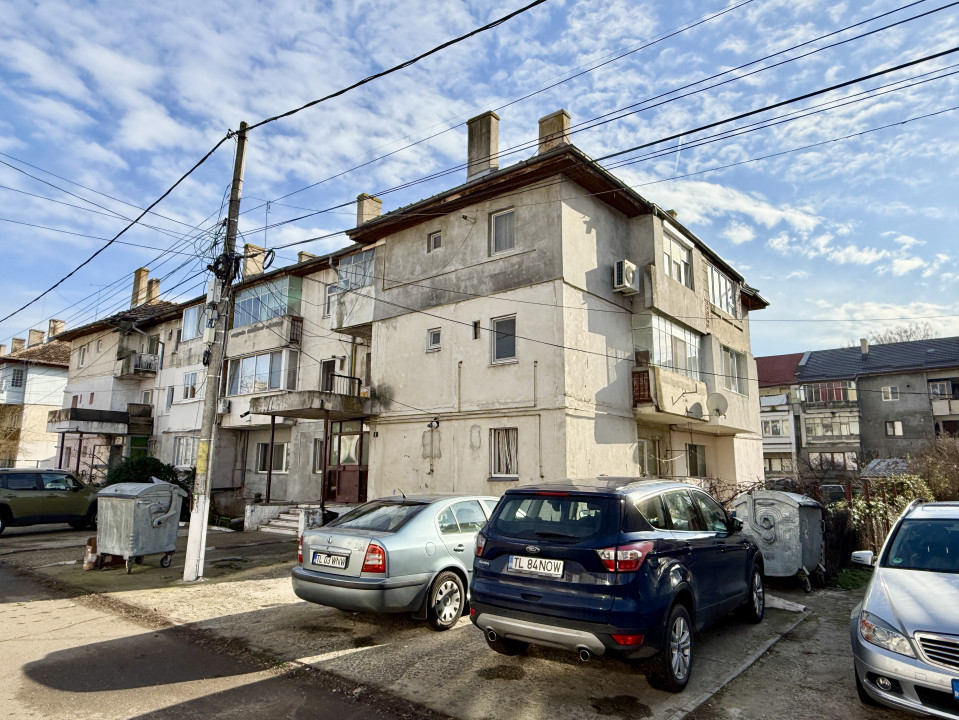 REZERVAT | Garsonieră spațioasă, renovabilă, 41 mp