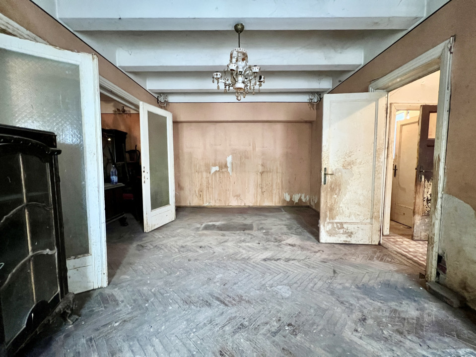 REZERVAT | Apartament rar de 3 camere, renovabil, in blocul Florentin!