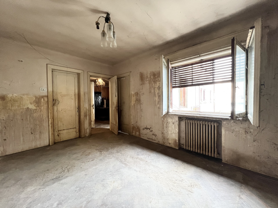 REZERVAT | Apartament rar de 3 camere, renovabil, in blocul Florentin!