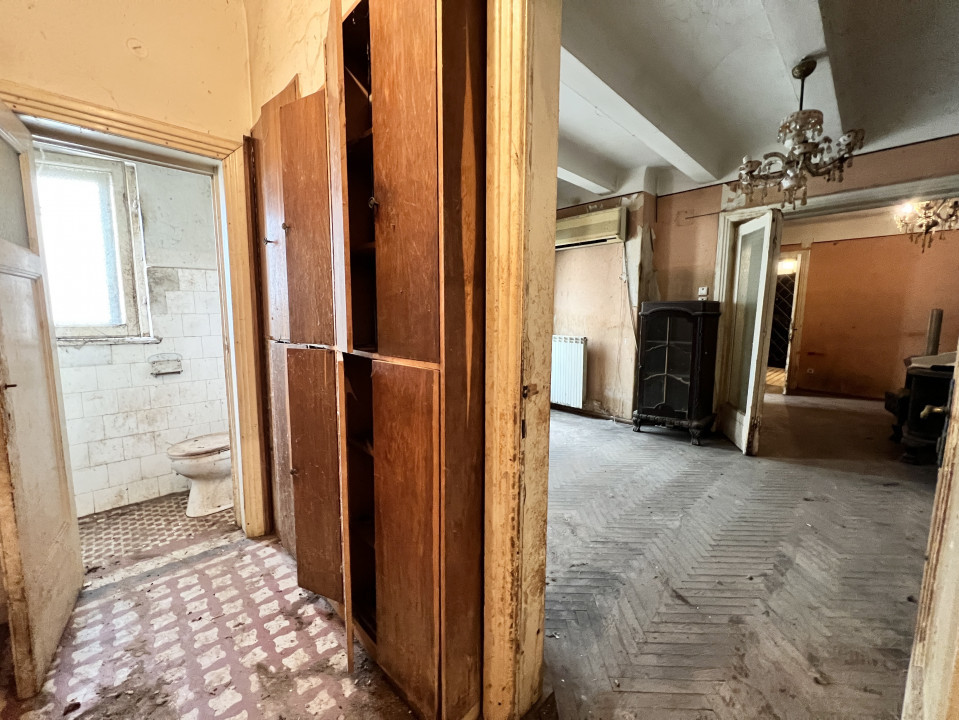 REZERVAT | Apartament rar de 3 camere, renovabil, in blocul Florentin!