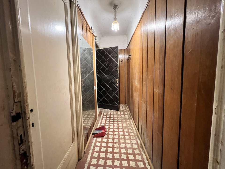 REZERVAT | Apartament rar de 3 camere, renovabil, in blocul Florentin!