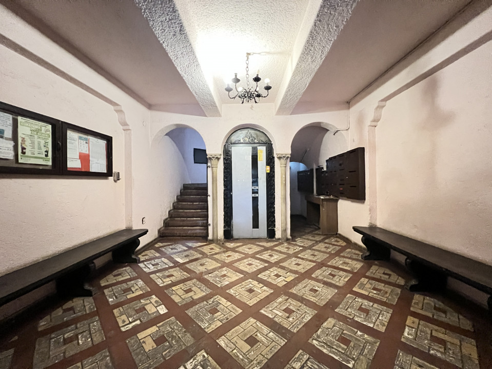 REZERVAT | Apartament rar de 3 camere, renovabil, in blocul Florentin!