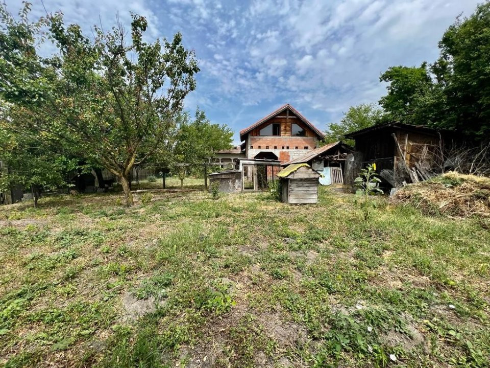 Casa 4 camere, 150 mpu + teren 5000 mp, Hulubesti - Calugareni