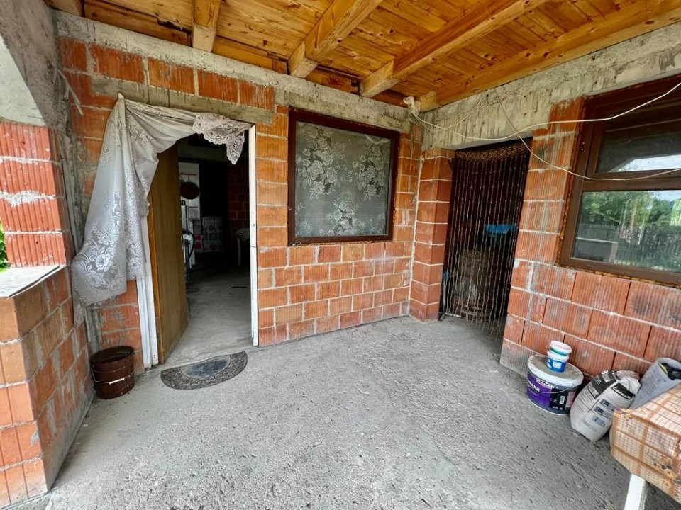 Casa 4 camere, 150 mpu + teren 5000 mp, Hulubesti - Calugareni
