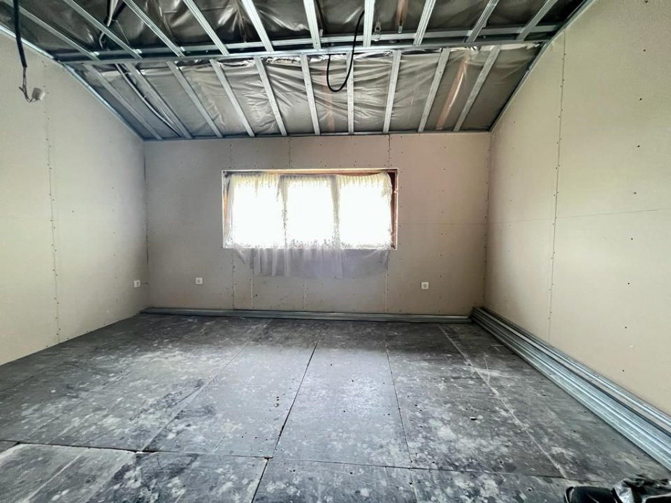 Casa 4 camere, 150 mpu + teren 5000 mp, Hulubesti - Calugareni