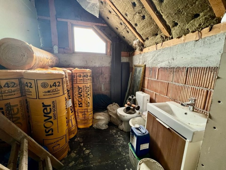 Casa 4 camere, 150 mpu + teren 5000 mp, Hulubesti - Calugareni