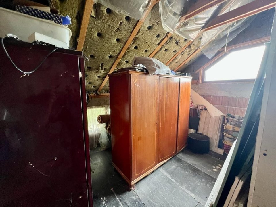 Casa 4 camere, 150 mpu + teren 5000 mp, Hulubesti - Calugareni