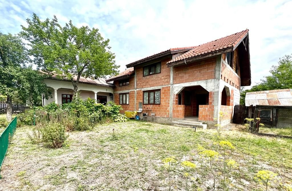 Casa 4 camere, 150 mpu + teren 5000 mp, Hulubesti - Calugareni