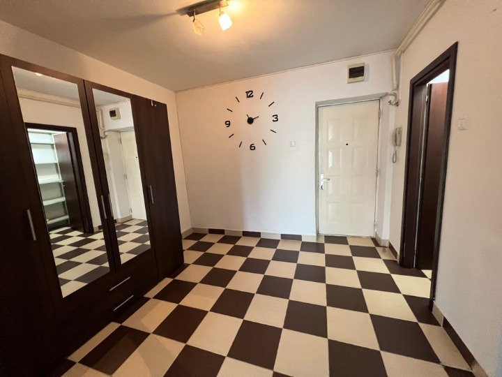 0% | Apartament 2 camere decomandat, 3 balcoane, spatios | Unirii