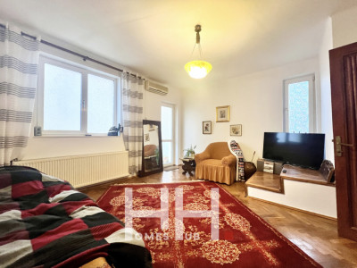 Garsoniera cu curte, 50 mp | PET FRIENDLY, Parcare & Centrala termica 