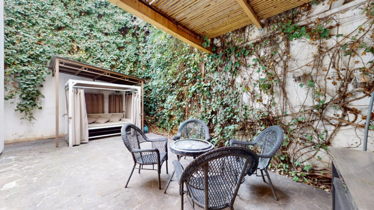 Casa ca-n filme, care a luat premiul de arhitectura 2003 ! Parcul Carol !