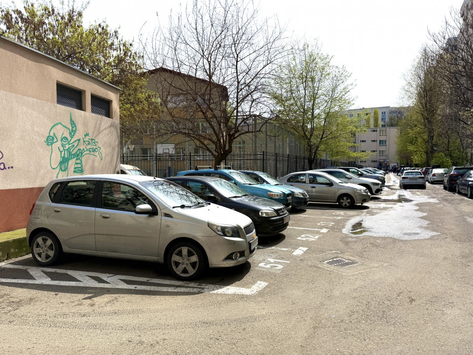 Antecontract  | Apartament 3 camere 70 mp, 2 bai, balcon & Parcare 