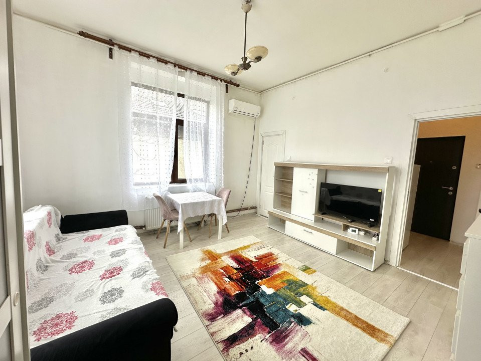 OPORTUNITATE-Vanzare garsoniera renovata pentru investitie- Dorobanti -Str Roma 
