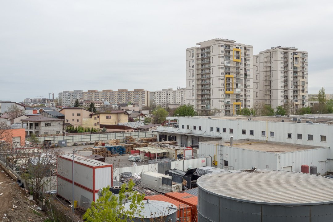 Garsonieră Spațioasă si Luminoasa în Titan, Răsărit de Soare 