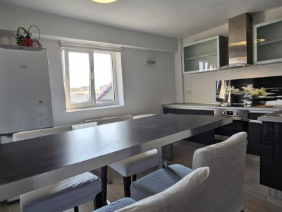 Apartament 3 camere O.Goga