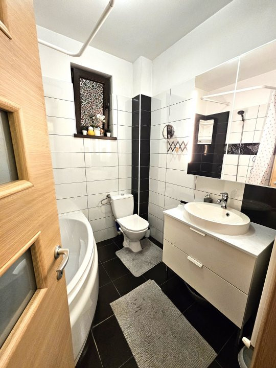 De vanzare 3 camere cu gradina in Bucurestii Noi - Parc Bazilescu