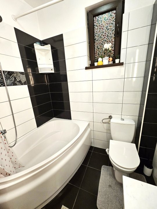 De vanzare 3 camere cu gradina in Bucurestii Noi - Parc Bazilescu