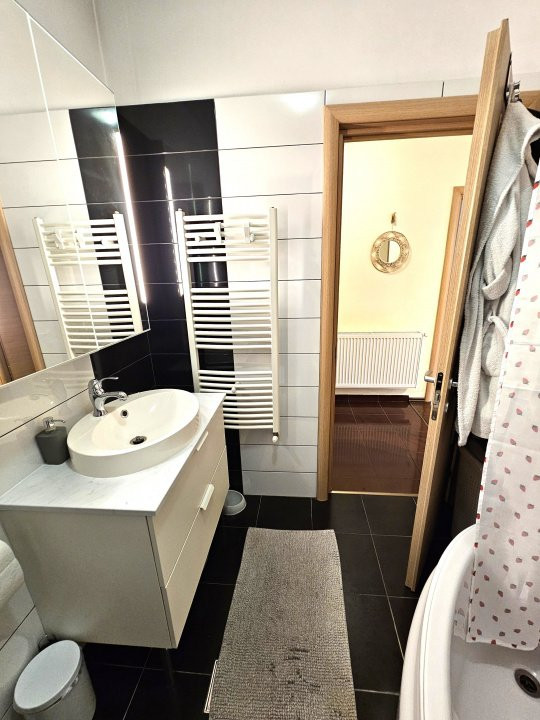 De vanzare 3 camere cu gradina in Bucurestii Noi - Parc Bazilescu