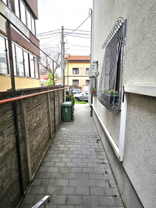 De vanzare 3 camere cu gradina in Bucurestii Noi - Parc Bazilescu