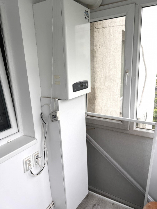 0% | Apartament 3 camere decomandat, nemobilat, Centrala proprie | Calea Moșilor