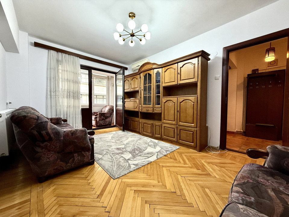 Apartament 2 camere in Amzei cu loc de PARCARE si CENTRALA de imobil!