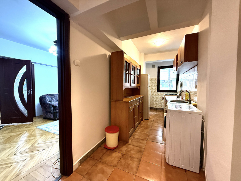 Apartament 2 camere in Amzei cu loc de PARCARE si CENTRALA de imobil!