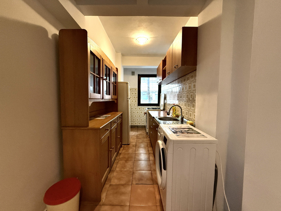Apartament 2 camere in Amzei cu loc de PARCARE si CENTRALA de imobil!