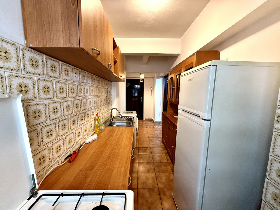Apartament 2 camere in Amzei cu loc de PARCARE si CENTRALA de imobil!