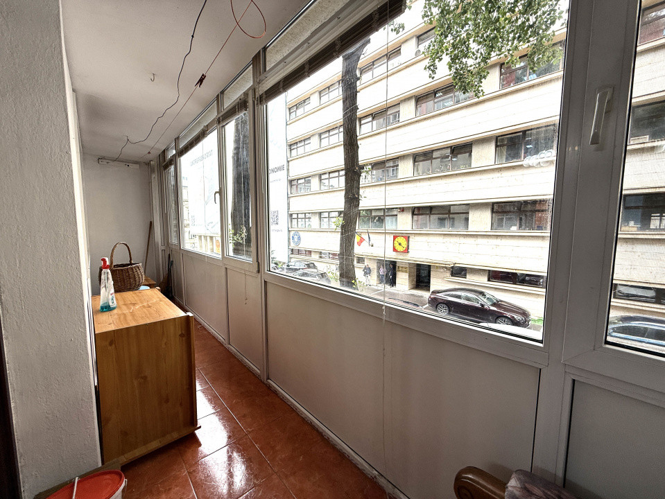 Apartament 2 camere in Amzei cu loc de PARCARE si CENTRALA de imobil!