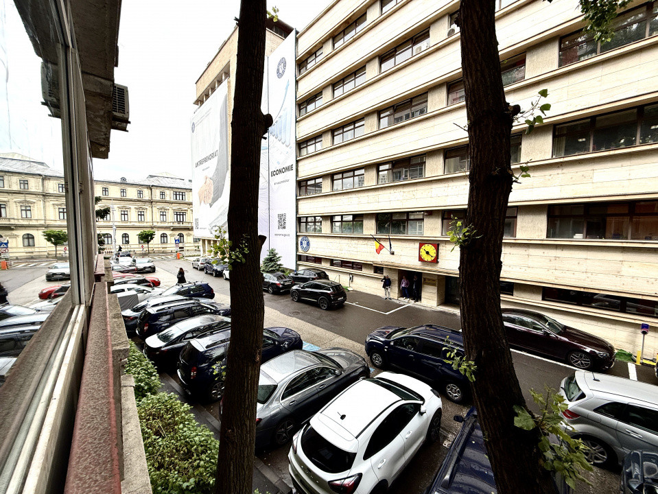 Apartament 2 camere in Amzei cu loc de PARCARE si CENTRALA de imobil!