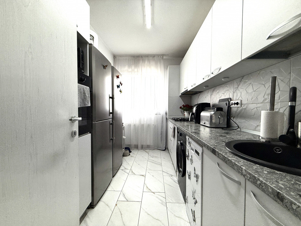 Apartament 4 camere, 112 mp, 2 bai, parcare subterana si boxa | Dobroesti