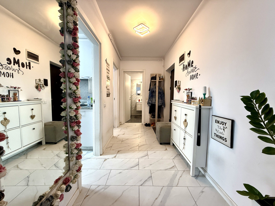 Apartament 4 camere, 112 mp, 2 bai, parcare subterana si boxa | Dobroesti