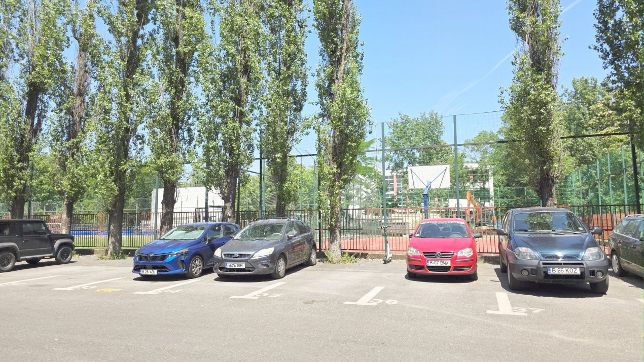 Titan, metrou 10 minute, mobilat si utilat complet, mutare imediata