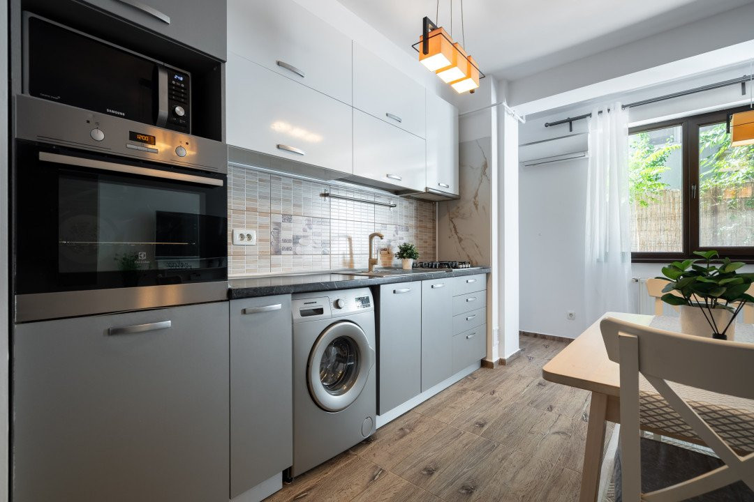 2 camere - curte 36mp - loc parcare - Ozana - str. Fetesti