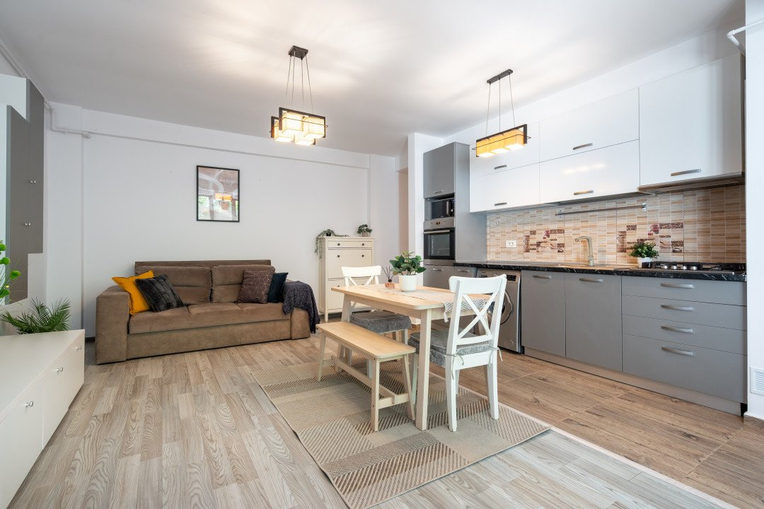 2 camere - curte 36mp - loc parcare - Ozana - str. Fetesti