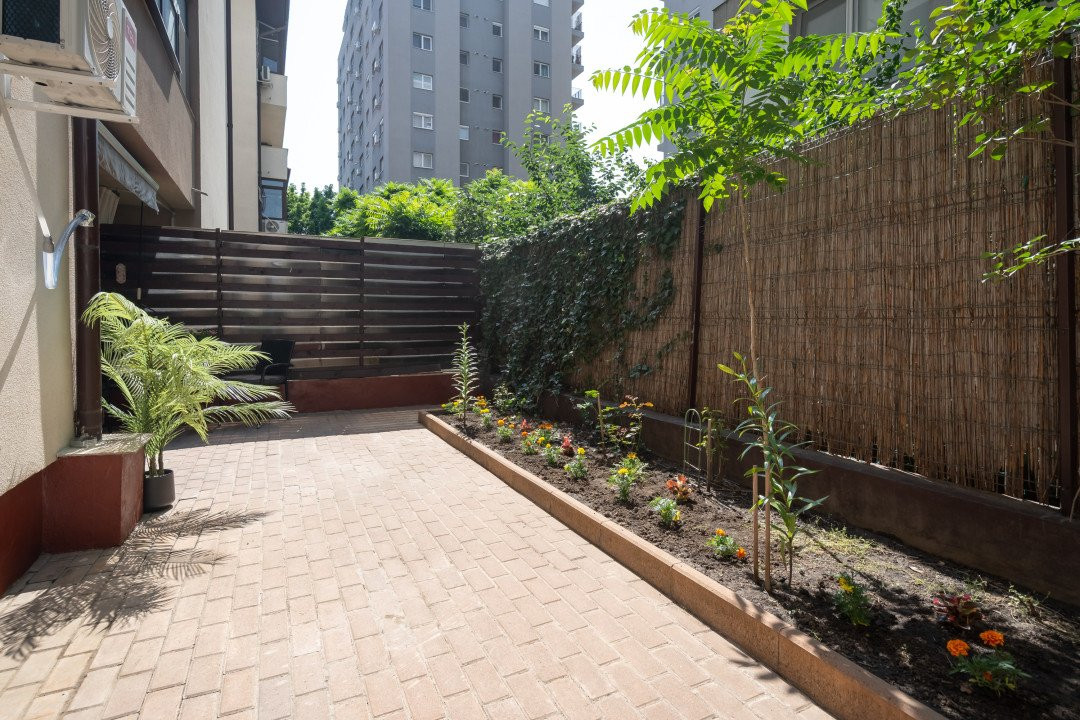 2 camere - curte 36mp - loc parcare - Ozana - str. Fetesti