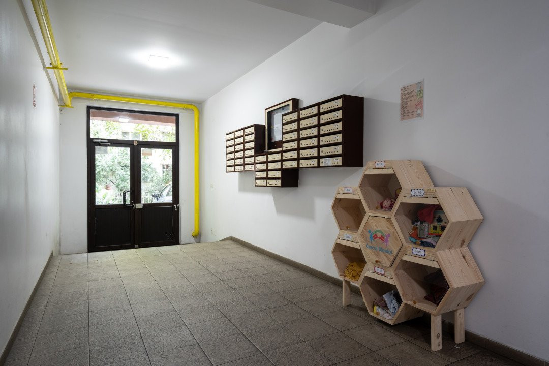 2 camere - curte 36mp - loc parcare - Ozana - str. Fetesti