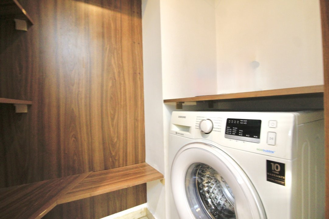 PIATA VICTORIEI-TITULESCU, APARTAMENT ELEGANT, LIVING 31 MP!