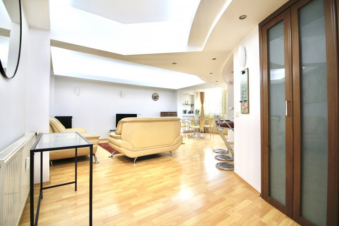 PIATA VICTORIEI-TITULESCU, APARTAMENT ELEGANT, LIVING 31 MP!
