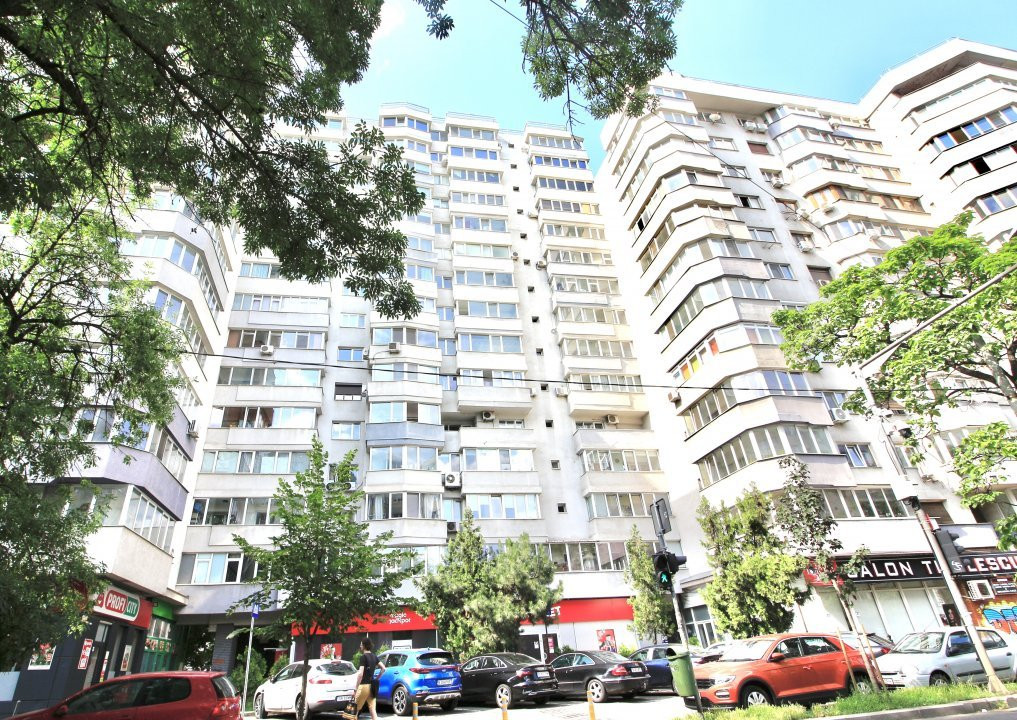PIATA VICTORIEI-TITULESCU, APARTAMENT ELEGANT, LIVING 31 MP!