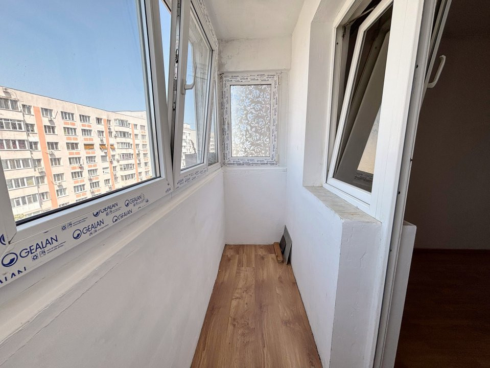 Se vinde apartament 2 camere-10 min de Metrou 1 Dec-Bloc anvelopat- Titan - IOR