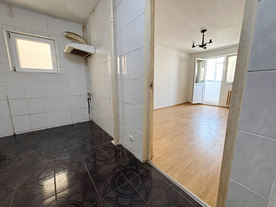 Se vinde apartament 2 camere-10 min de Metrou 1 Dec-Bloc anvelopat- Titan - IOR