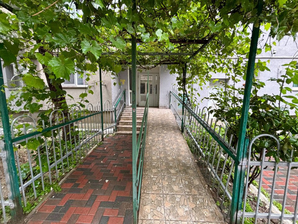 Se vinde apartament 2 camere-10 min de Metrou 1 Dec-Bloc anvelopat- Titan - IOR