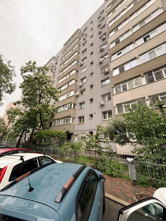 Se vinde apartament 2 camere-10 min de Metrou 1 Dec-Bloc anvelopat- Titan - IOR