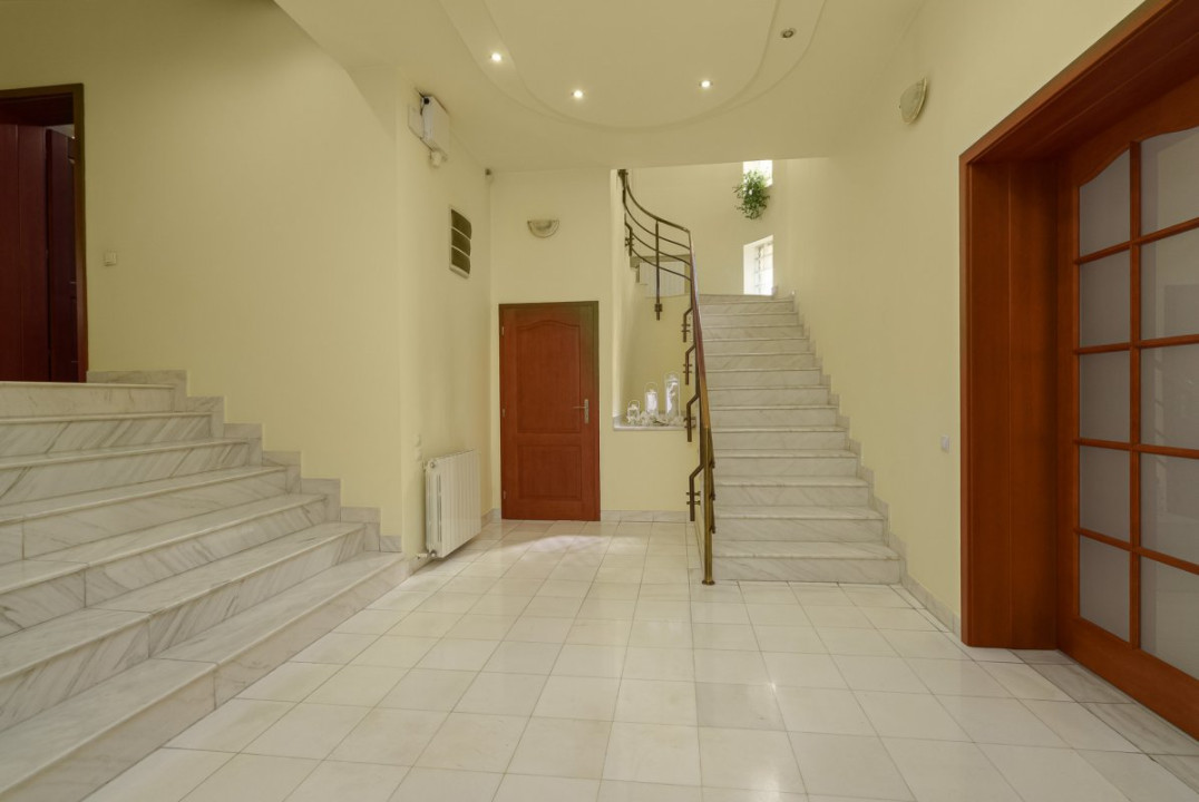 Drumul Taberei - Valea Oltului, casa 9 camere, lot 1158 mp